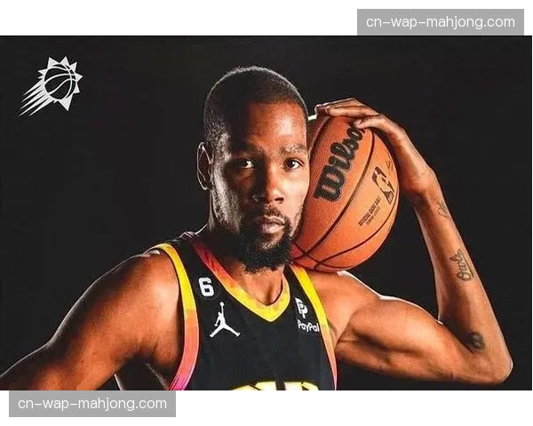 太阳布克杜兰特双核主导比赛 附加赛区域排名相对稳固 太阳布克杜兰特双核主导比赛 附加赛区域排名相对稳固